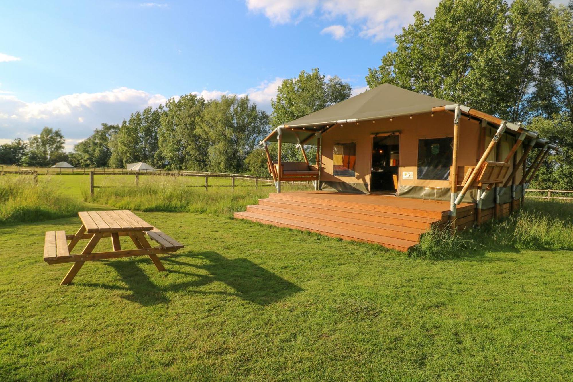 Отель Horsley Hale Farm Glamping Или Номер фото